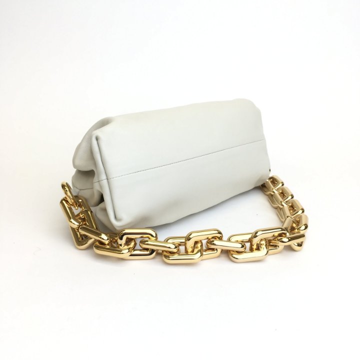 BOTTEGA VENETA THE POUCH チェーン ボディーバッグ 楽天市場】BOTTEGA VENETA ボッテガヴェネタ ボディバッグ THE