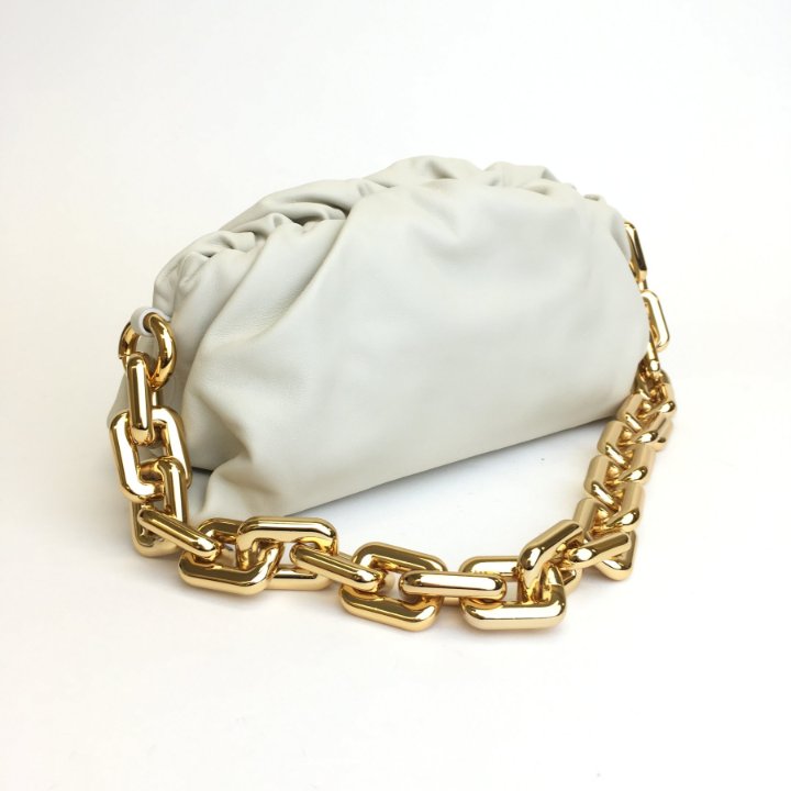 Bottega Veneta Chain Pouch - Luxe Du Jour