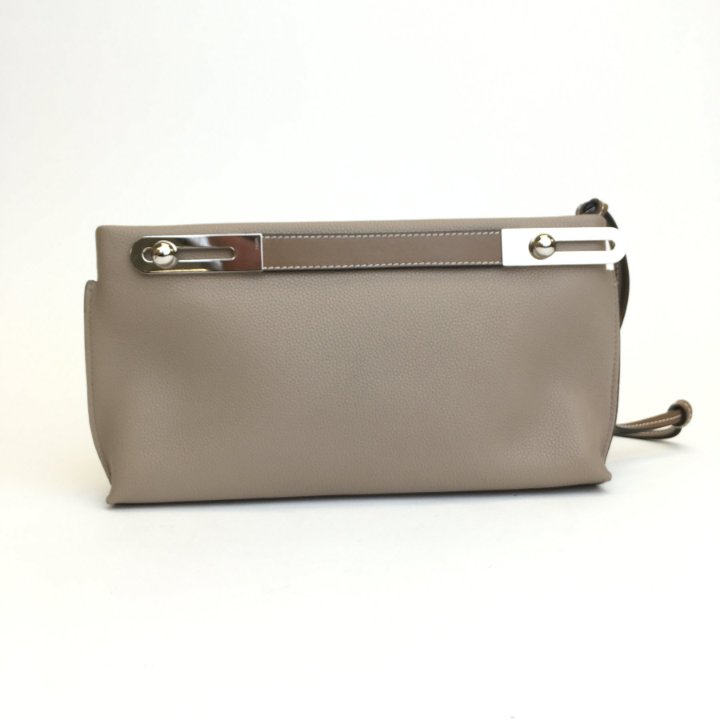 ショルダーバッグ・ポシェット LOEWE Missy Bag in Sand Loewe Small Missy Bag - Luxe Du Jour