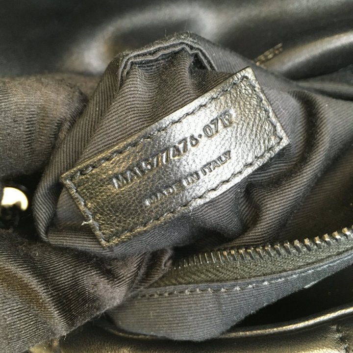 Saint Laurent 7796420SX0W9207 関税送料込 Saint Laurent (YSL) Small So Black Loulou Puffer - Luxe Bag