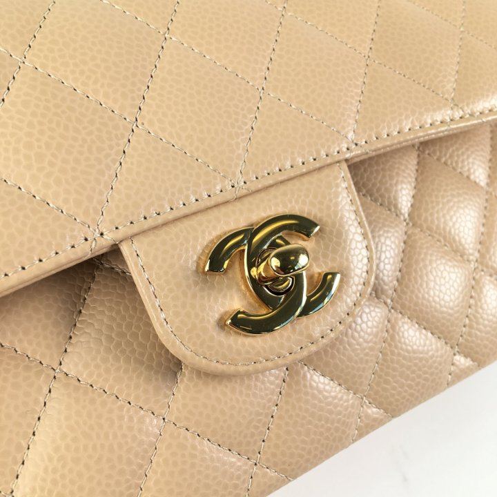 【ヴィンテージ】RankS☆Chanel Light Beige Small Series29 C19 Chanel 19 Flap Small Beige Lambskin - Luxe Du Jour