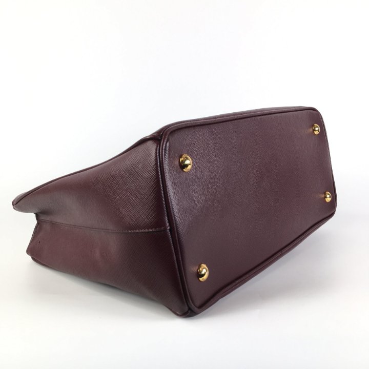 Prada Medium Galleria Tote - Luxe Bag Rental