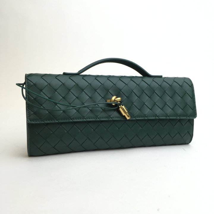 Bottega Veneta Long Andiamo Clutch - Luxe Du Jour