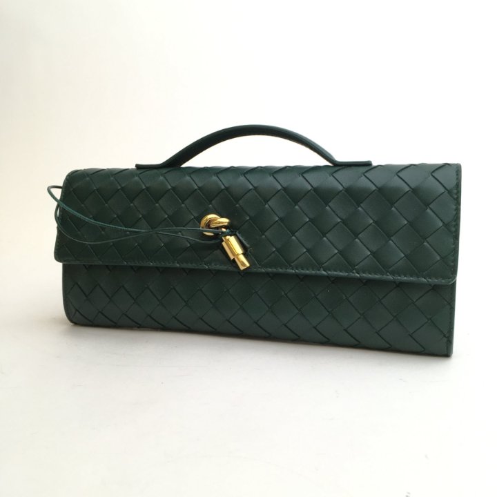 Bottega Veneta Long Andiamo Clutch - Luxe Du Jour