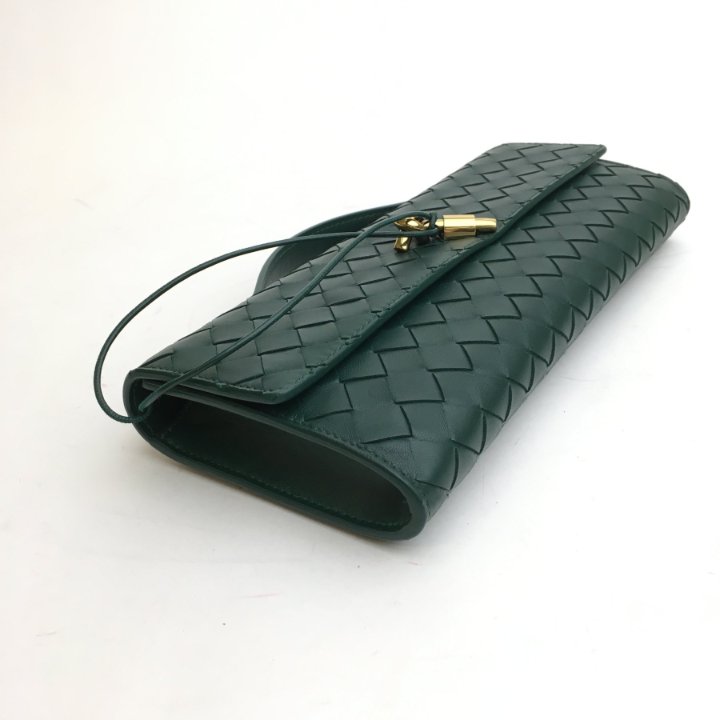 Bottega Veneta Long Andiamo Clutch - Luxe Du Jour
