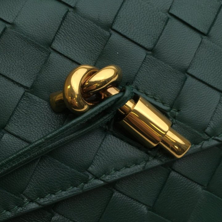 Bottega Veneta Long Andiamo Clutch - Luxe Du Jour