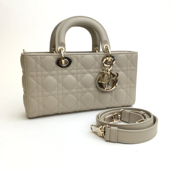 【関税&送料込】Dior Medium Lady D-Joy Bag Medium Lady D-Joy Bag Latte Cannage Lambskin | DIOR