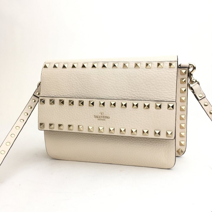 Valentino Rockstud Bag - Luxe Du Jour