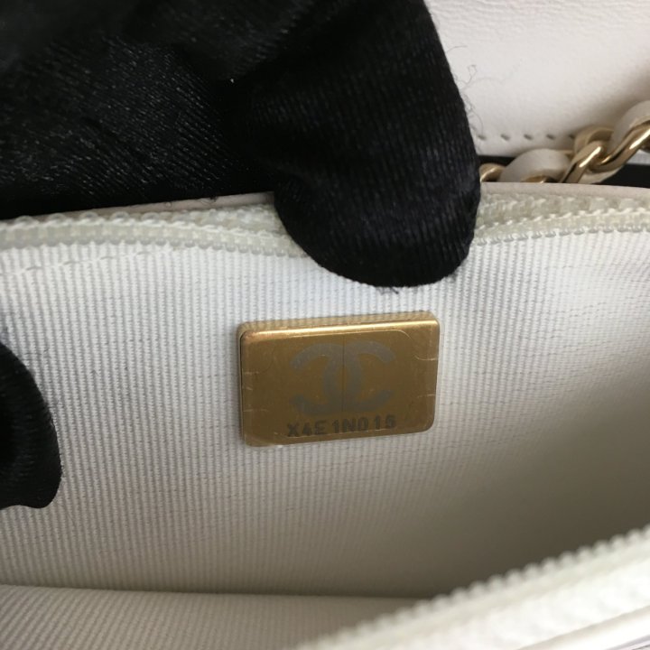Chanel Trendy Wallet On Chain (WOC) White Lambskin - Luxe Du Jour
