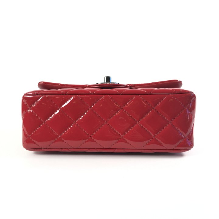 【ヴィンテージ】RankS☆Chanel Red SHW No18 Mini Flap バック Chanel Red Mini Square Lambskin Quilted Flap SHW – REDELUXE