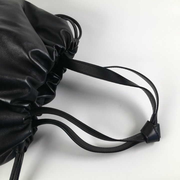 Bottega Veneta Bulb Bag Medium - Luxe Du Jour