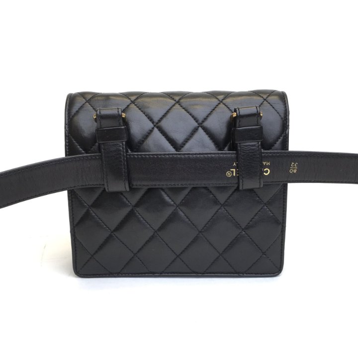ショルダーバッグ・ポシェット × ヴィンテージ(中古) Chanel Lambskin Classic Medium 80's Vintage Chanel Dark Navy Lambskin 2.55 Classic Shoulder