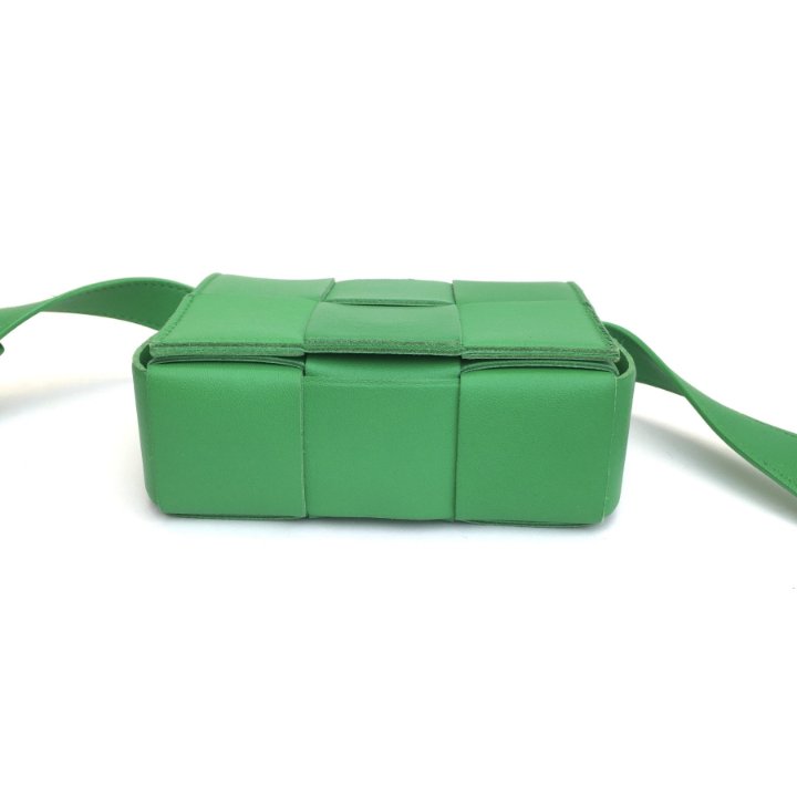 【BOTTEGA VENETA】CANDY CASSETTE BAG Bottega Veneta Candy Cassette Bag | Vivrelle