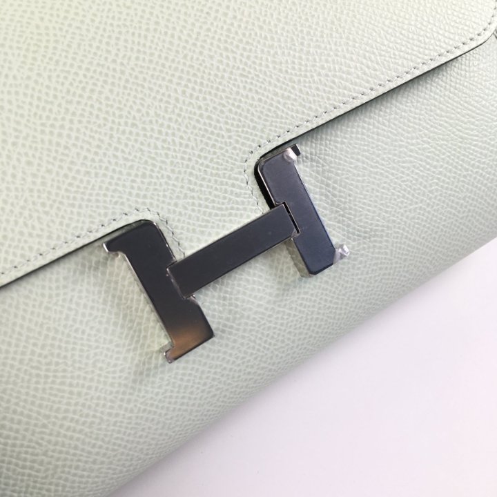 Hermes Constance To Go Vert Fizz Epsom - Luxe Du Jour