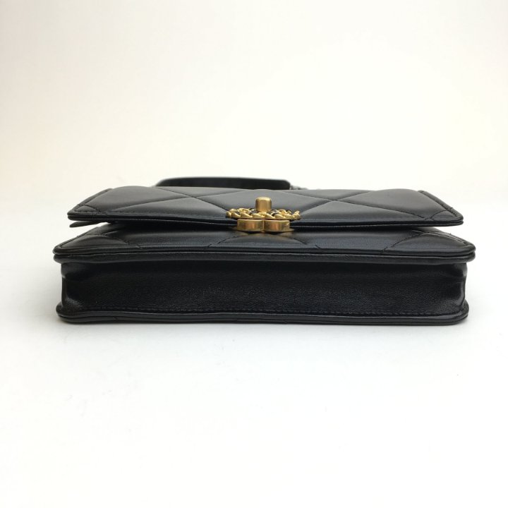 Chanel 19 Wallet On Chain (WOC) Black Lambskin - Luxe Du Jour