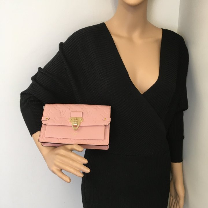 Louis Vuitton Vavin Wallet On Chain (WOC) - Luxe Du Jour