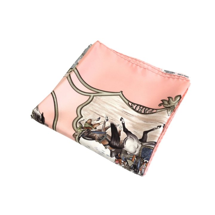 エルメスHERMES LES CHEVAUX DES MOGHOLS スカーフ Hermes Les Chevaux Des Moghols Silk Scarf - Luxe Du Jour