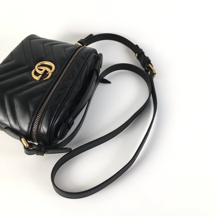 HAMI H384290 AMERICAN 純正黒革 Gucci GG Marmont Top Handle Vanity - Luxe Du Jour