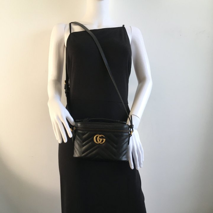 Gucci GG Marmont Top Handle Vanity - Luxe Du Jour