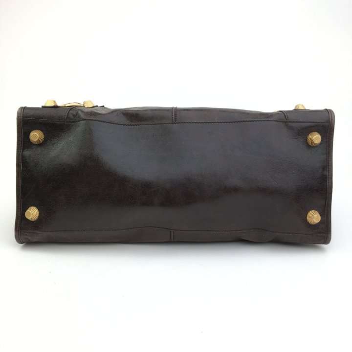 2ceYrLlccQo9V8IQF1WBgL2kUI8_x7