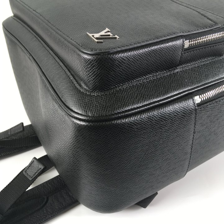 バッグ Louis Vuitton TaigaEclipseMessenger Louis Vuitton Grey Taiga Messenger Bag ○ Labellov ○ Buy