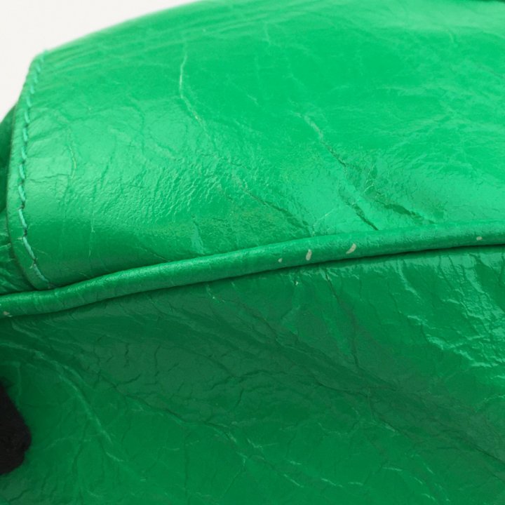 国内発送*BALENCIAGA*Le Cagole S ショルダーバッグ グリーン Balenciaga Le Cagole XS - Luxe Du Jour