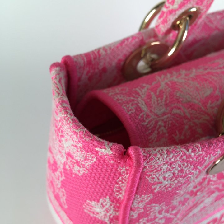 Dior Medium Toile De Jouy Embroidered Lady D-Lite - Luxe Bag