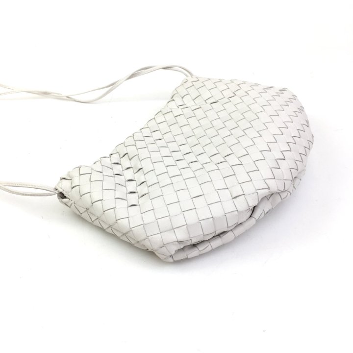 ☆送料・関税込☆BOTTEGA VENETA★Intrecciato Bulb Bag★ Bottega Veneta Small Bulb Intrecciato Bag - Luxe Du Jour