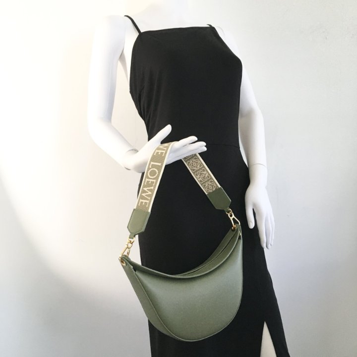 ショルダーバッグ・ポシェット Loewe Grape leather small Luna shoulder bag Loewe Small Luna Bag | Women's Bags | Loewe 'Puzzle Small