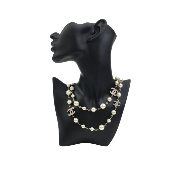 エレガントなパール★【CHANEL】Necklace l Glass Pearls Long necklace - Metal, glass pearls & strass, gold, pearly
