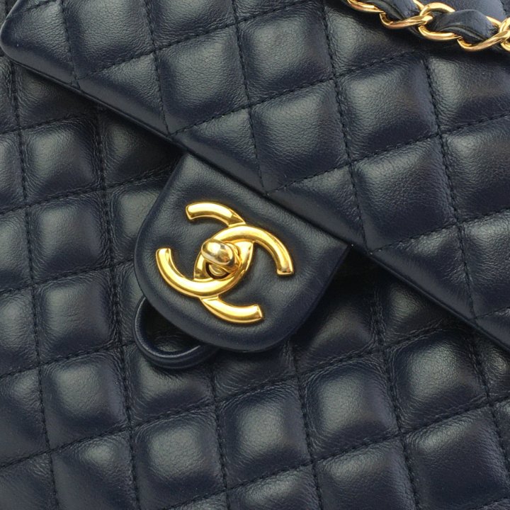 国内発送シャネル アーバン スピリット バックパックレディ Chanel Urban Spirit Backpack Blue Calfskin - Luxe Du Jour