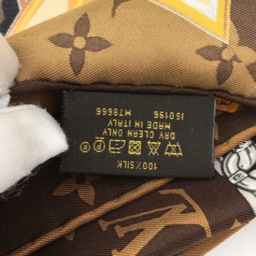 Louis Vuitton Silk Scarf - Luxe Du Jour