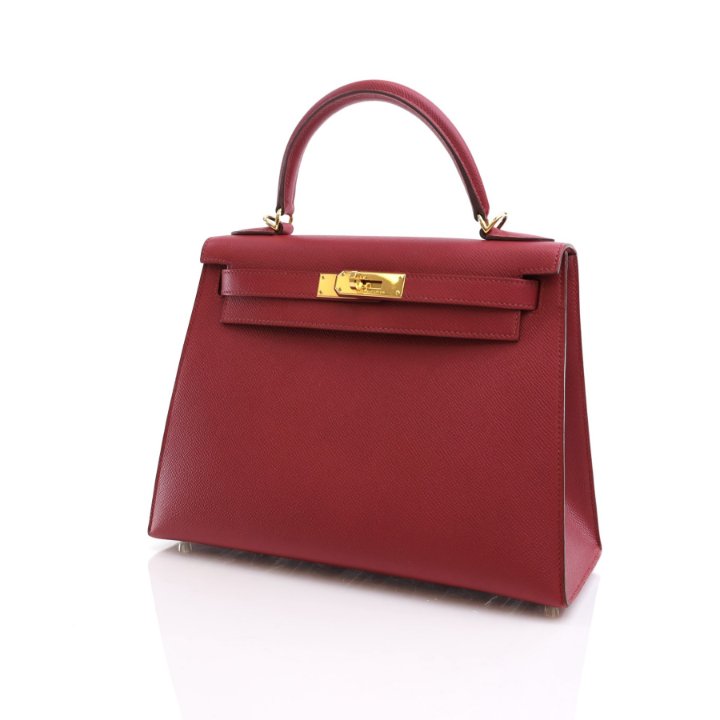 【鮮烈なレッド】HERMES 厚底サンダル Luce 30 Rouge Grenadine Luce 30 sandal | Hermès USA