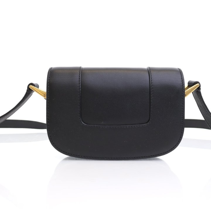 ショルダーバッグ・ポシェット [VALENTINO] Garavani Loco Small Shoulder Bag Valentino Garavani Locò Small Shoulder Bag In Calfskin for