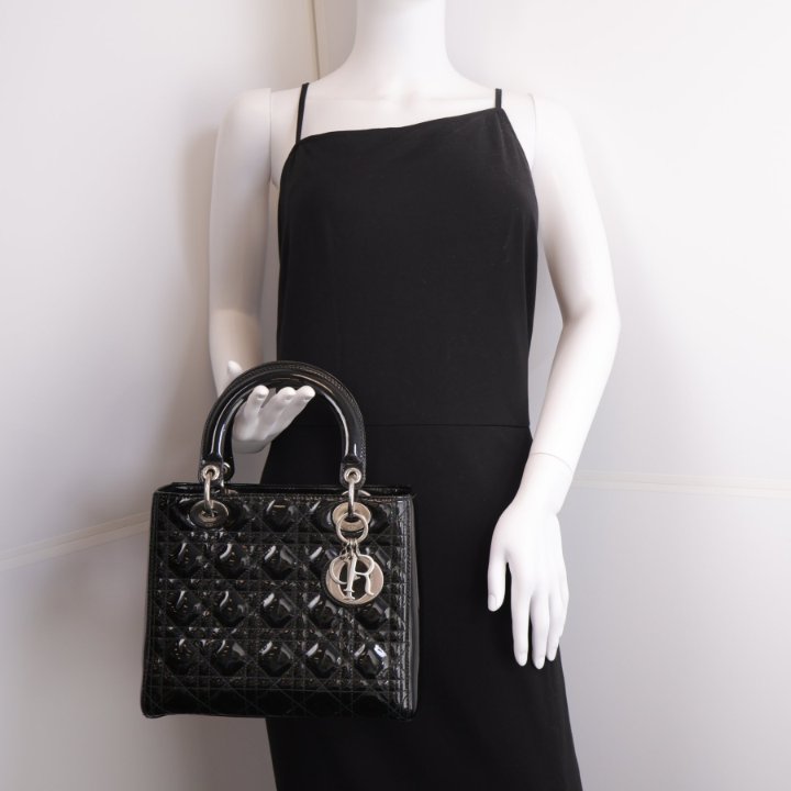 Christian Dior LadyDiorブラック iPhone14Pro Christian Dior