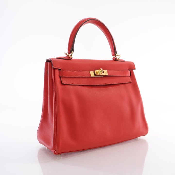 HERMES 25AW 海外限定 レディース キルティングコート レッド 赤 レッド（赤）系 HERMES(エルメス) コート(レディース) - 海外