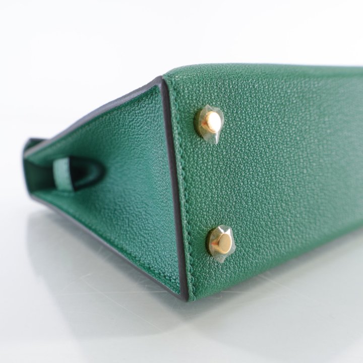 067◇HERMES SILK IN COMPACT VERT VERTIGO