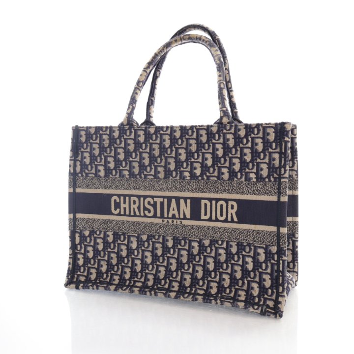 【ゆうパックでお届け】DIOR★canvas book tote bag Dior Medium Oblique Jacquard Canvas Book Tote - Luxe Du Jour
