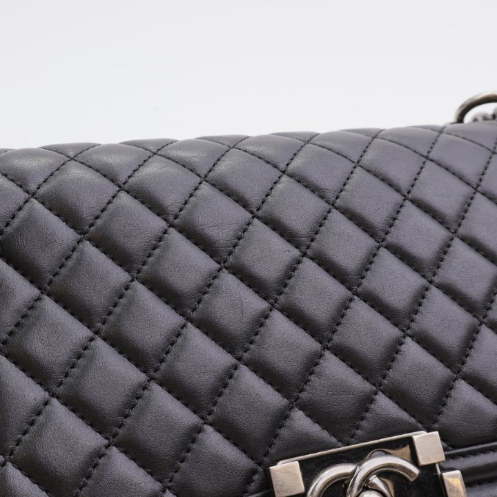 【ヴィンテージ】Rank:S☆Chanel Black Boy Medium 25CM バック Chanel BOY CHANEL 25 Lambskin Chain Shoulder Bag Black