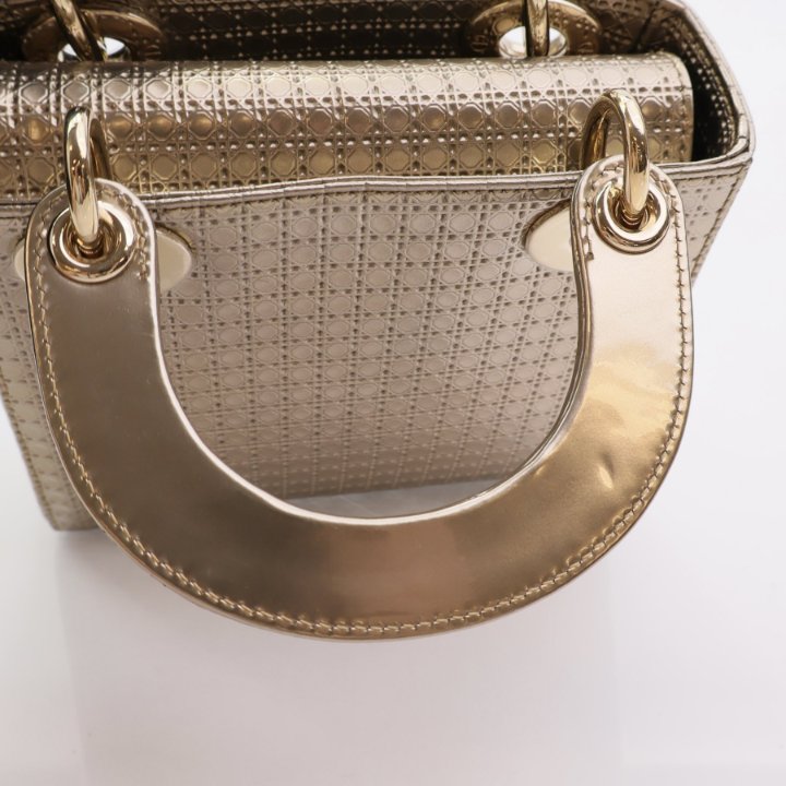 Lady DIOR 25SS新作♪【 Dior 】 スモール バッグ ×Gold☆ Dior Lady Dior Mini gold - Luxe Du Jour