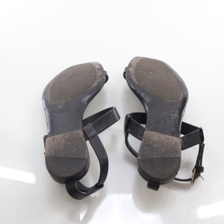 【関税&送料込】Saint Laurent Black Leather Sandals Saint Laurent Black Mojave Leather Sandals – Zoo Fashions