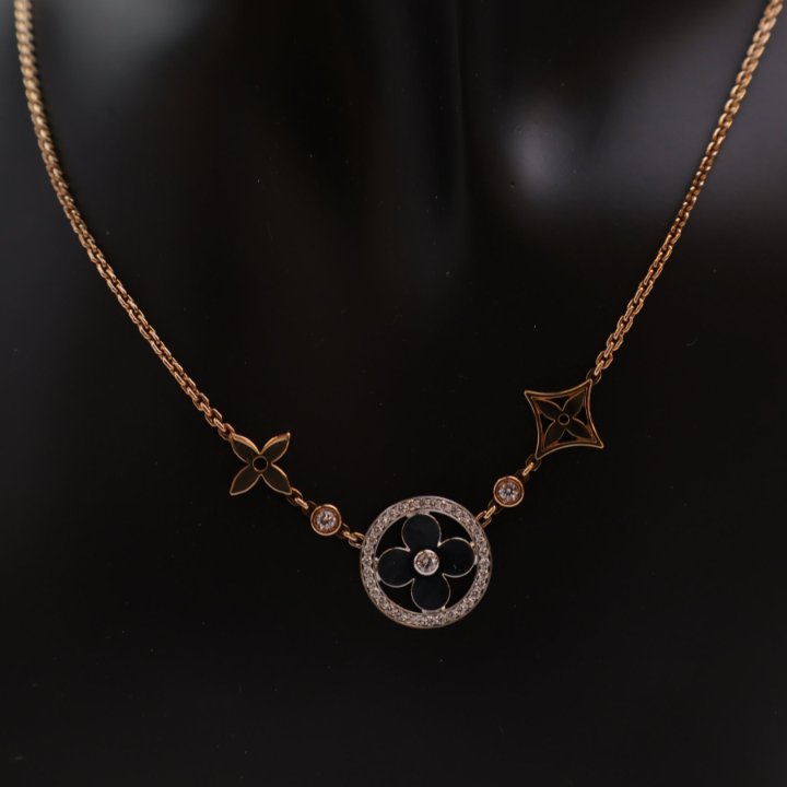 Louis Vuitton Idylle Diamond Blossom XL Necklace - Luxe Du Jour