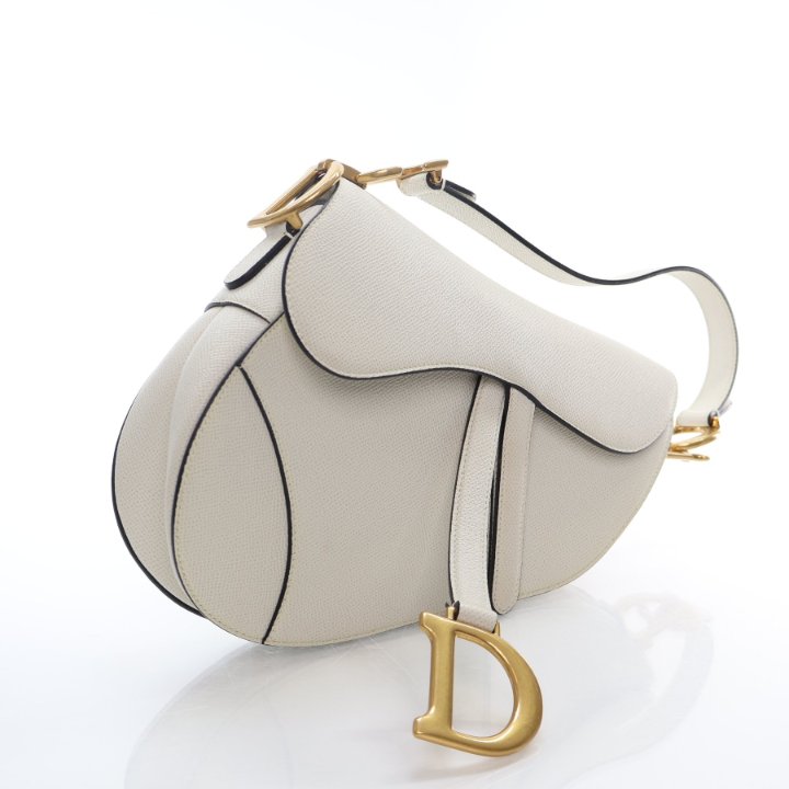 【希少☆】Dior Saddle バッグ Dior Saddle Bag With Strap - Luxe Du Jour