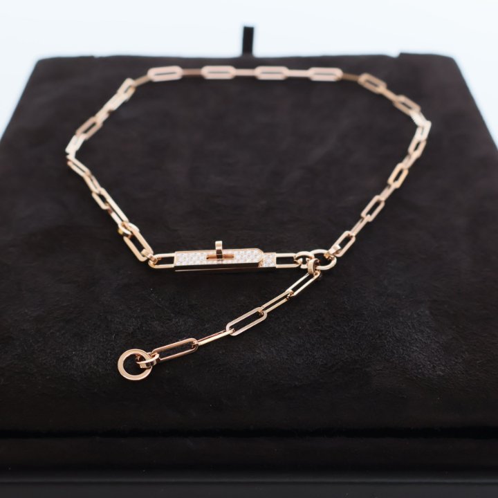 【華やか！】HERMES ネックレス Kelly lariat HERMES ネックレス Kelly lariat necklace ケリー 直営店包装