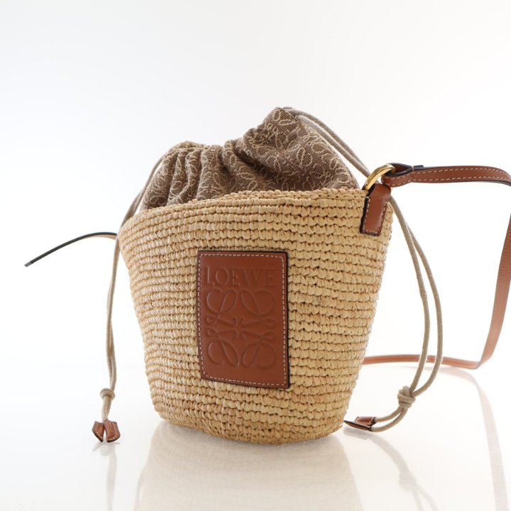 【関税&送料込】Loewe Pochette Loewe Pochette Bag - Luxe Du Jour