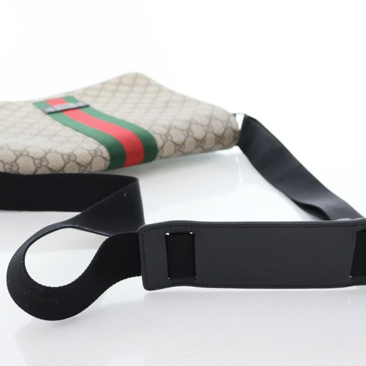 GUCCI｜MESSENGERBAGS Gucci Black GG Supreme Canvas Messenger Bag | myGemma | Item
