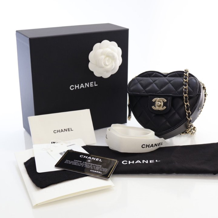Chanel Small Heart Bag Black Lambskin - Luxe Du Jour