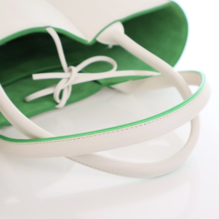 BOTTEGA VENETA ワンピース　オフホワイト Bottega Veneta – Dot Wave Sandal White | Carla Saint-Barth