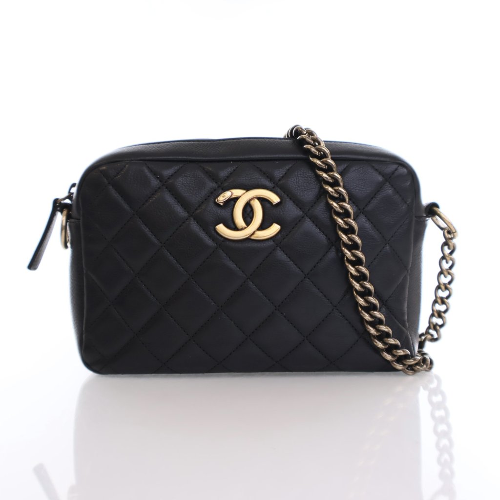 【おもち⠀】裏張りしていますCHANEL ブラックレザー 靴箱付き おもち様専用⠀】裏張りしていますCHANEL ブラックレザー 靴箱付き