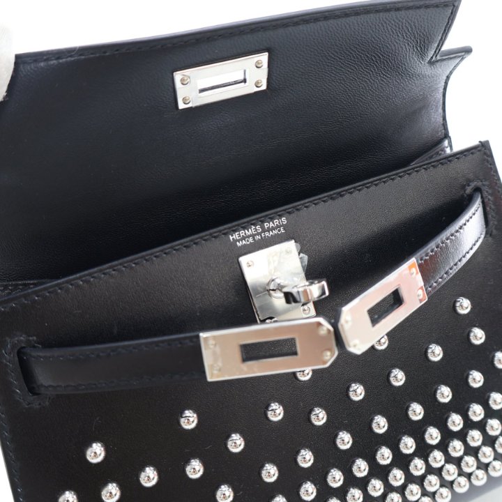 Hermes Black Box Calf Cloute Mini Kelly 20 - Luxe Du Jour